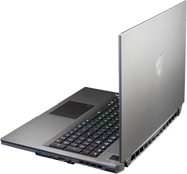 AORUS 17G XC gaming laptop keyboard view