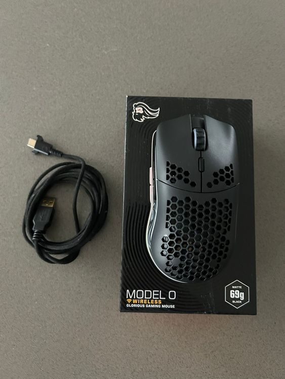 Glorious Model O Wireless matte black with original box and cable